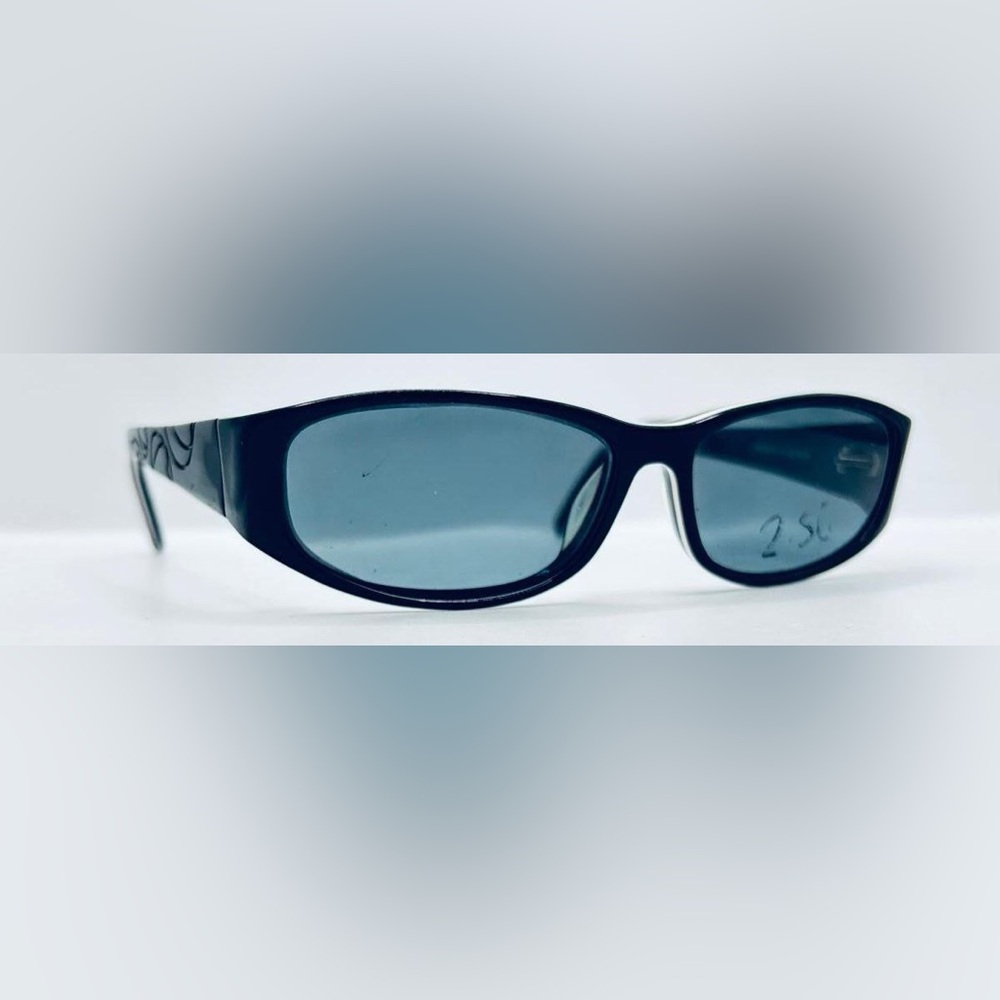 Runway Sunwear RS586 Black Oval Sunglasses Frames Only